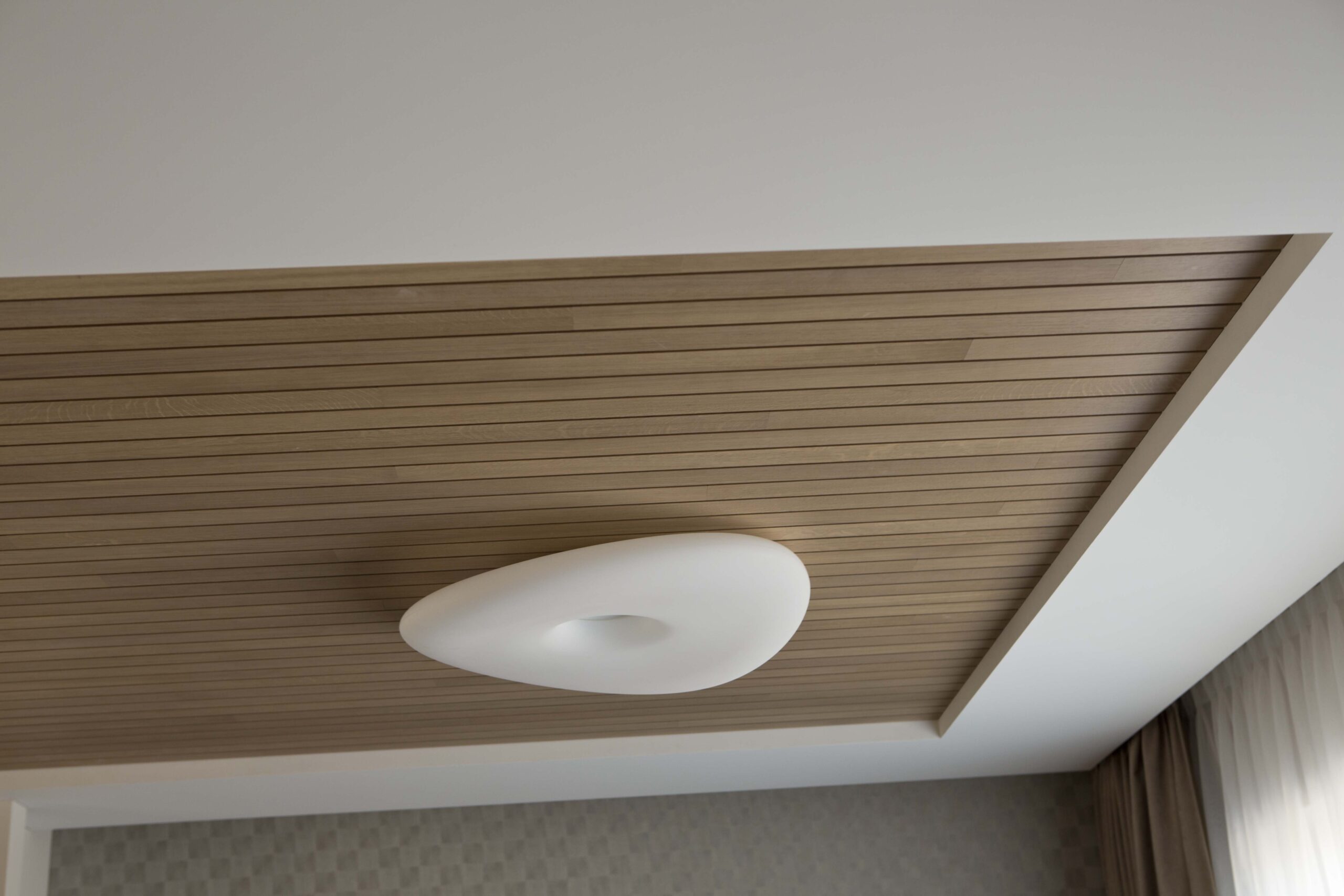 Deco ceiling