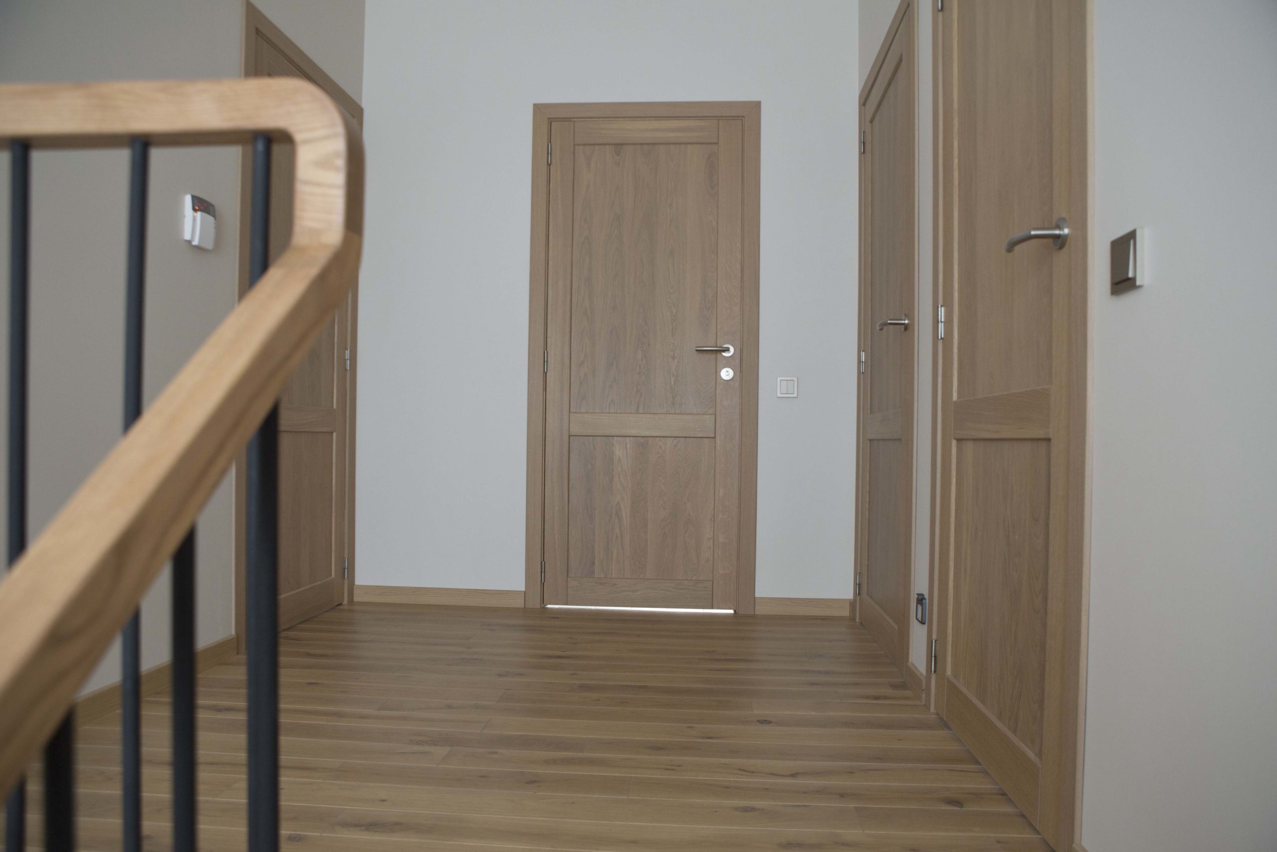 Solid oak wood door