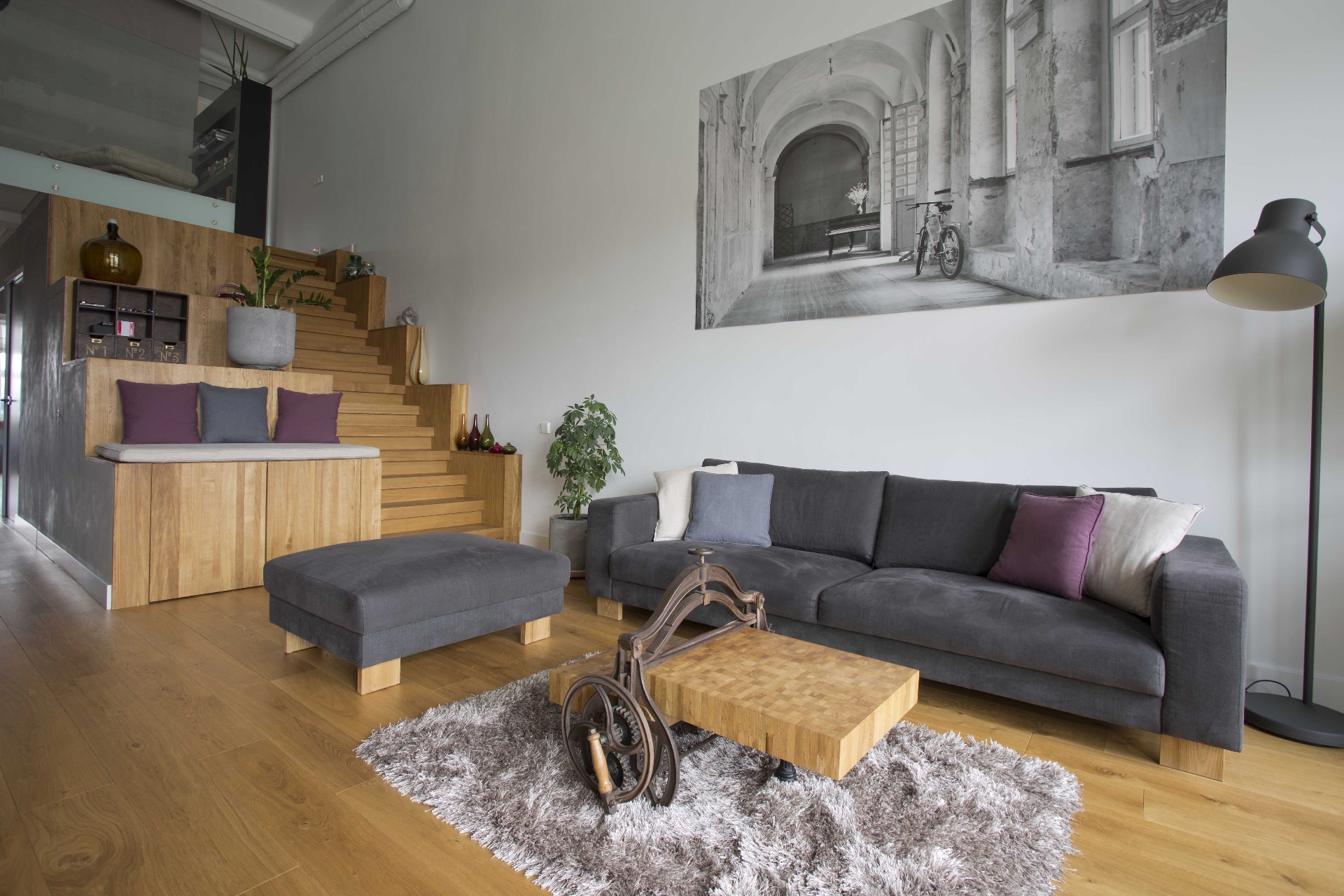 Loftas. Ąžuolinė grindinė lenta, 3305 Bespalvė alyva