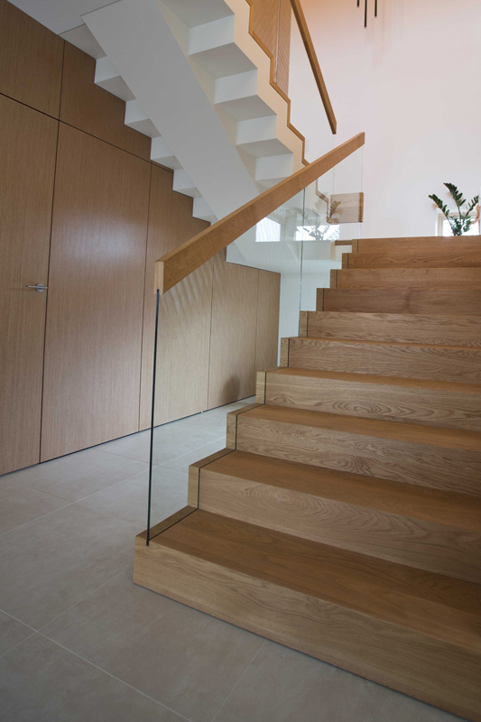 Solid oak wood stairs - Ecowood