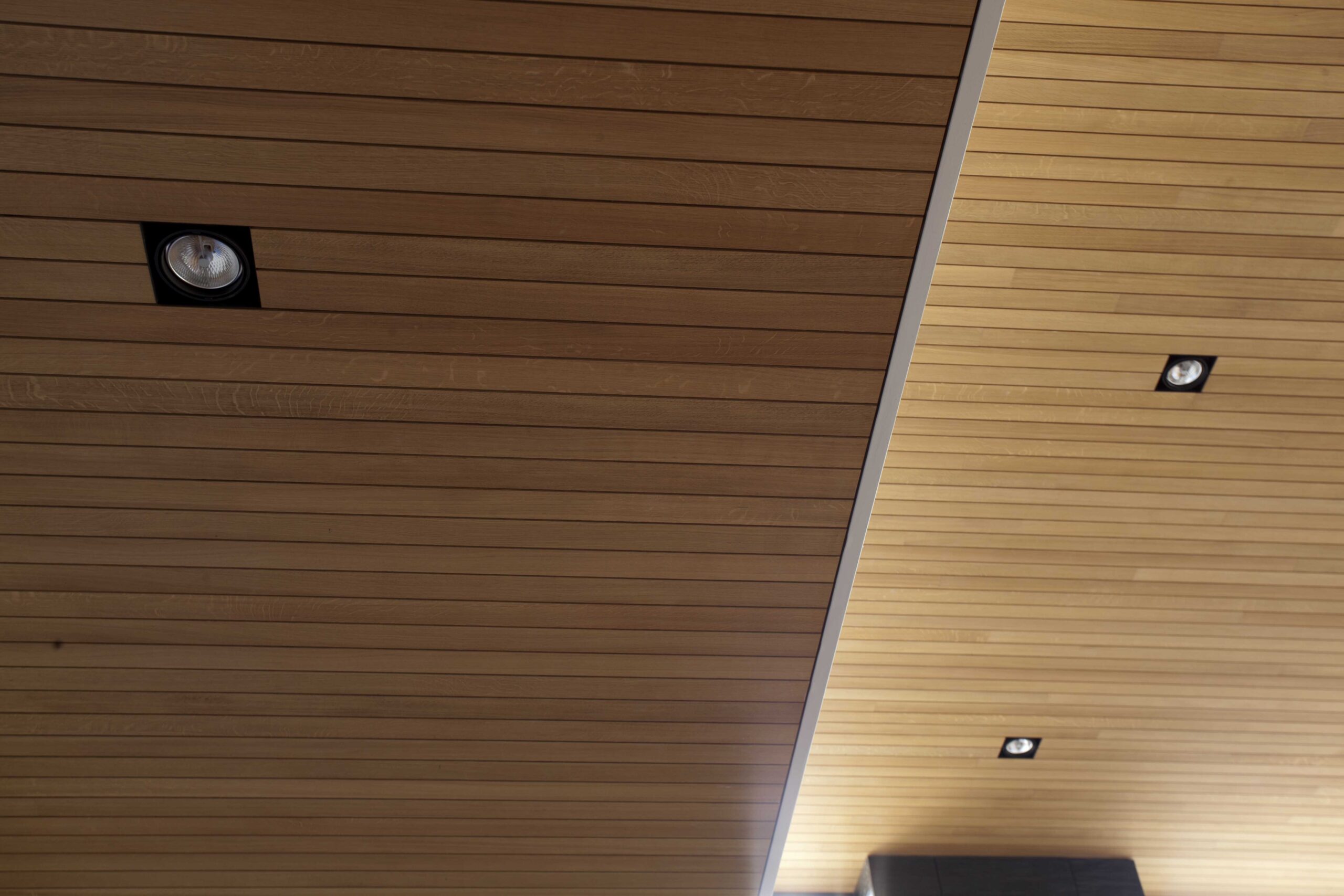 Deco ceiling