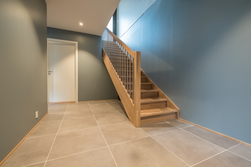 Oak stairs in Norway. Project no. 69