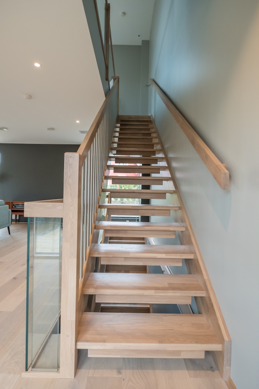 Oak stairs in Norway. Project no. 69