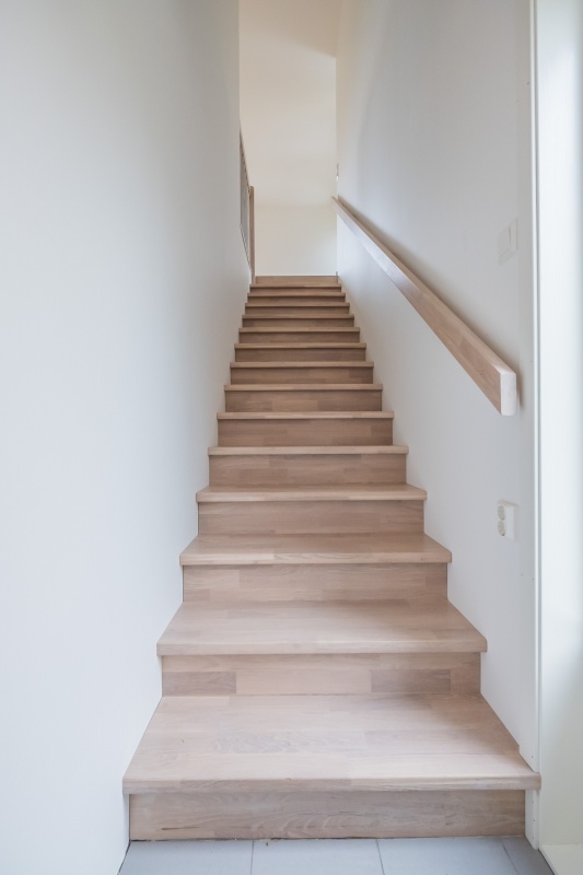 Oak stairs in Norway. Project no. 70