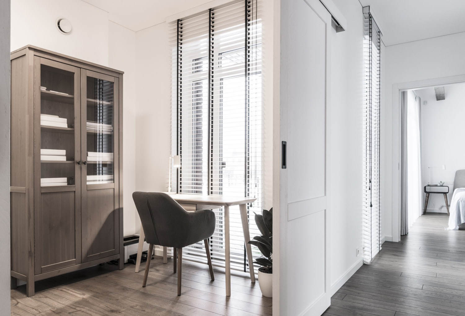 Solid oak wood door