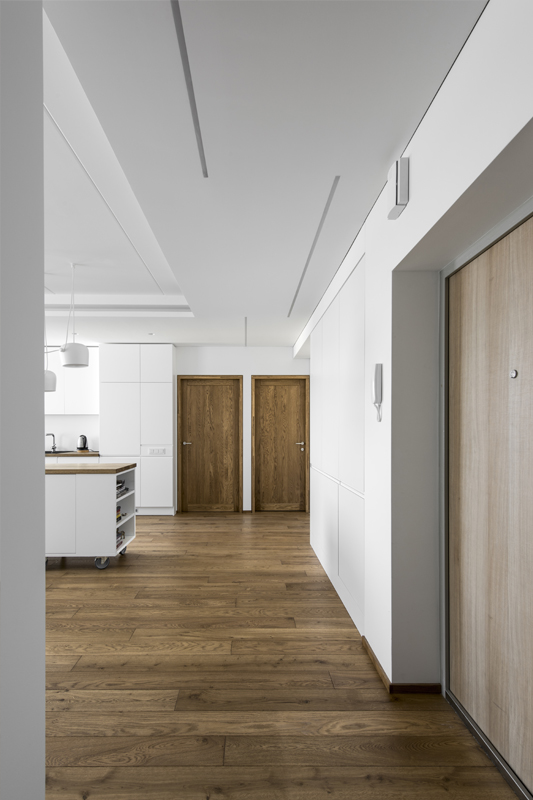 Solid oak wood door