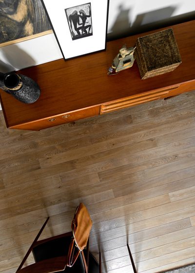 Medinės grindys medinė deko siena ąžuolinės Q-3409 skaidriai balta Medžio stilius