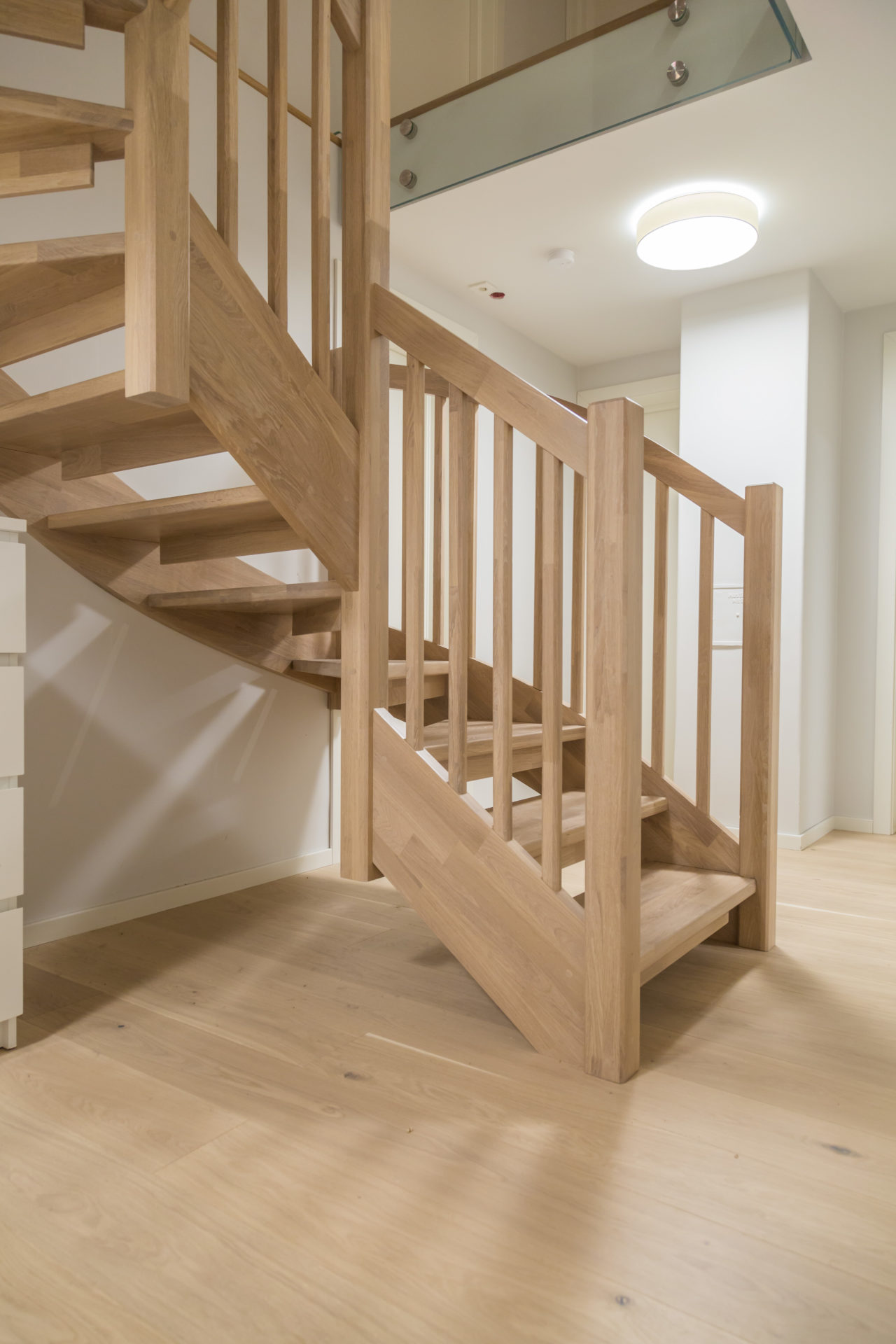 C-shaped stairs » Ecowood