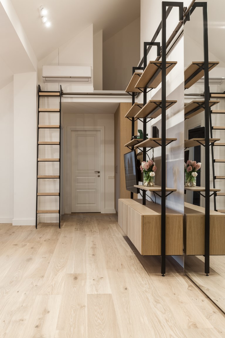 Oak flooring: 3408 Extra white color.