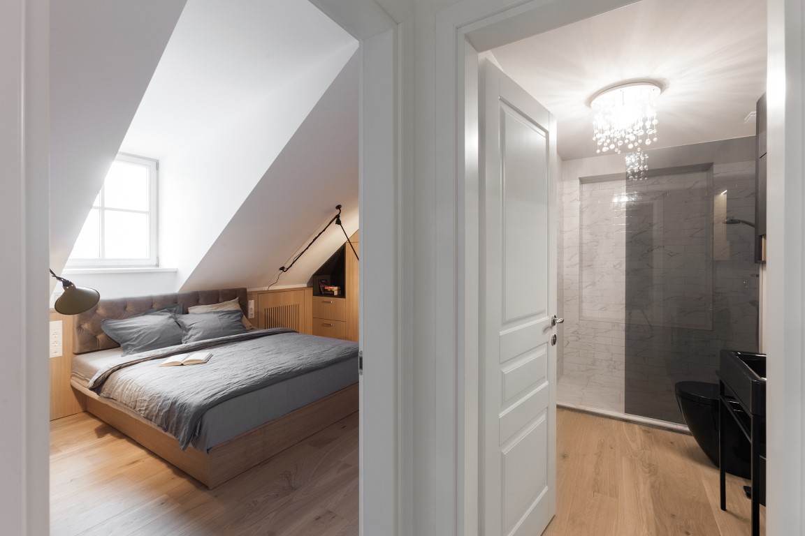 Oak flooring: 3408 Extra white color.