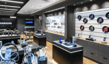 Enhancing Customer Experience: The Design of Samsung Experience Store Features Light Oak Flooring