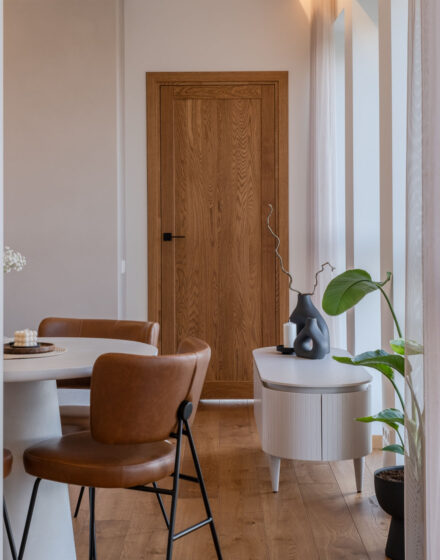 Subtle Beauty of Oak Floors and Doors in a Cozy, Autumn Inspired Interior