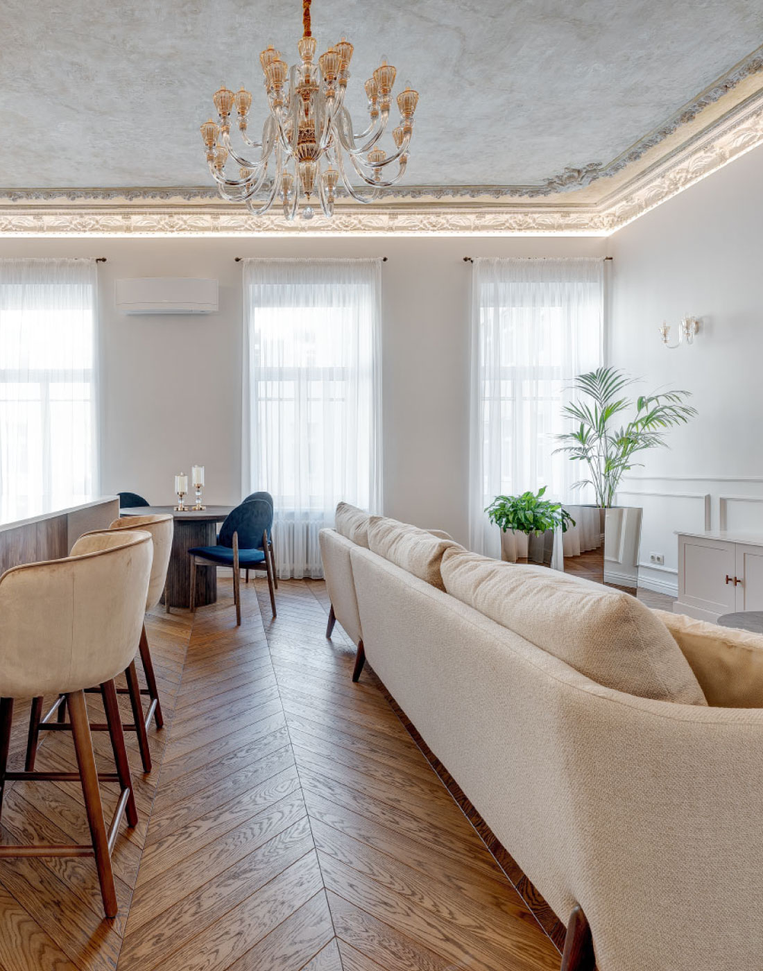Harmonising Different Spaces with Chevron Parquet