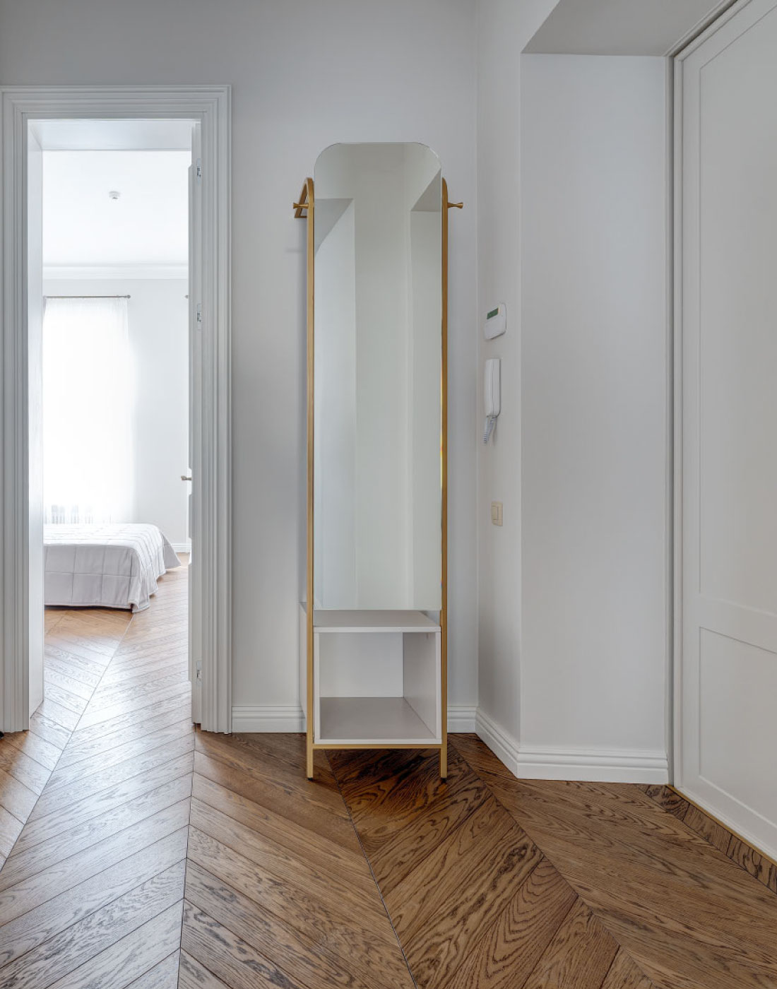 Harmonising Different Spaces with Chevron Parquet