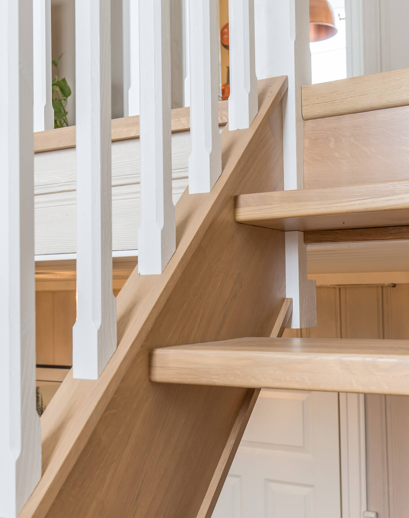 Wood Stairs: Blending Functionality and Aesthetics