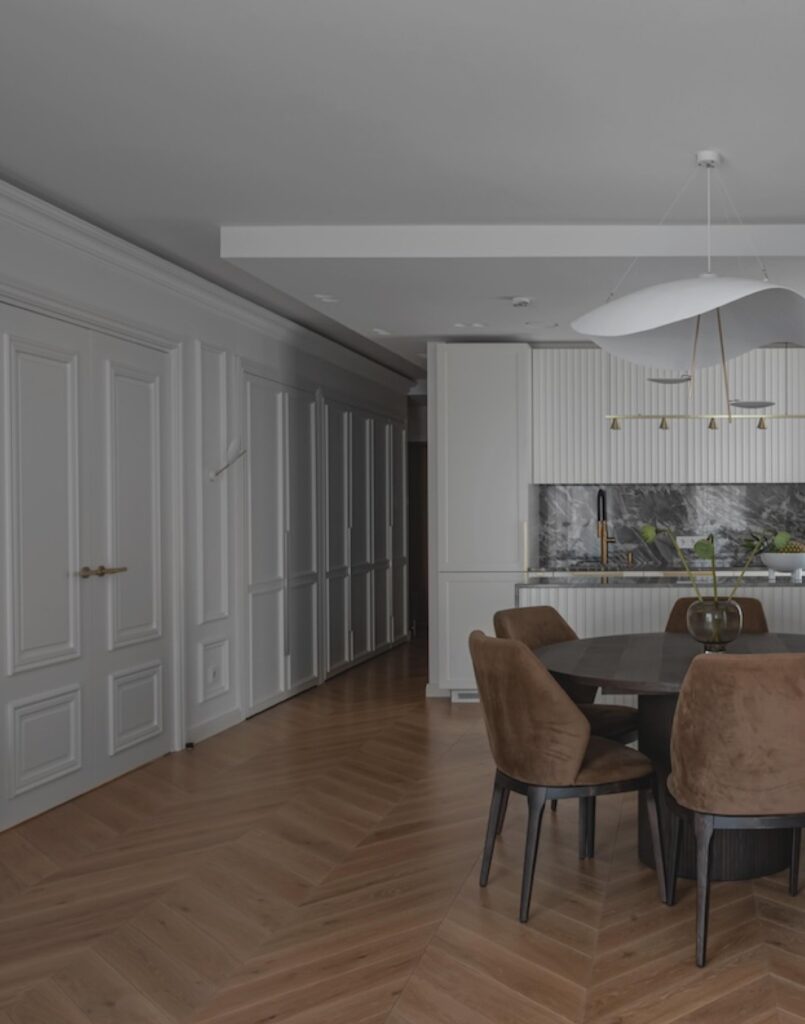 The Rhythm of White: Chevron Oak Flooring as the Heart of the Interior