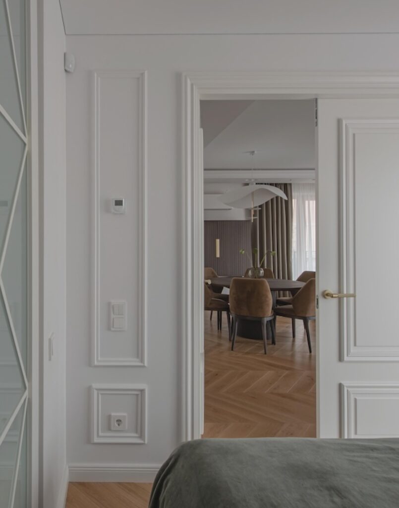 The Rhythm of White: Chevron Oak Flooring as the Heart of the Interior