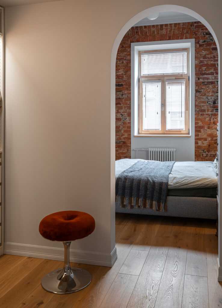 Natural warmth that sets the tone