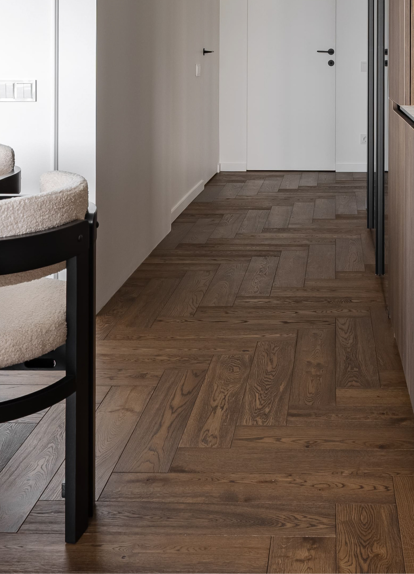 The Dynamic Elegance of Walnut Toned Herringbone – Premium Oak Flooring for Sophisticated Interiors