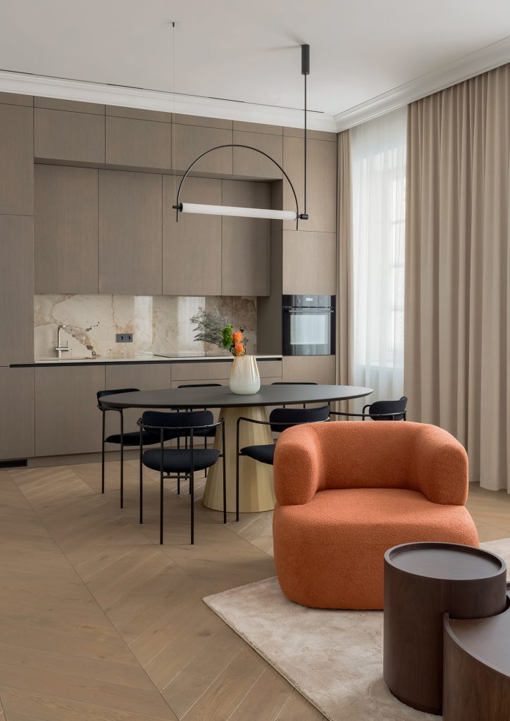 Chevron 45° Flooring - A Defined, Refined Interior