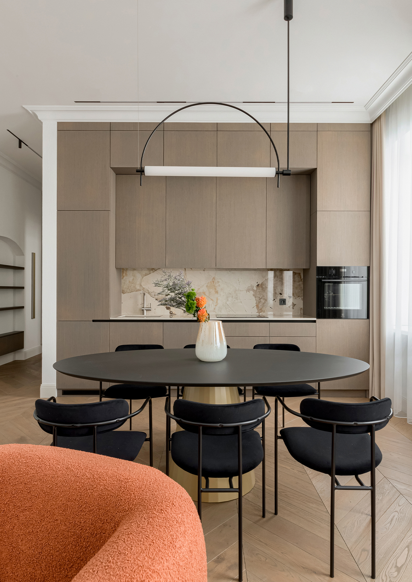 Chevron 45° Flooring - A Defined, Refined Interior