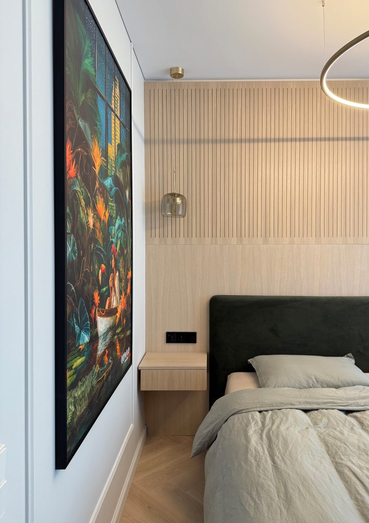 Herringbone Oak Flooring and FLOW Doors – Light That Shapes the Experience