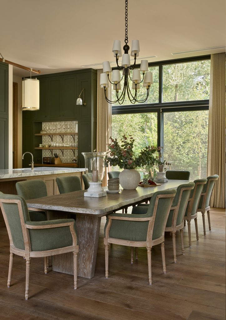 Tobacco Rustic flooring - a solid foundation that shapes the interior.